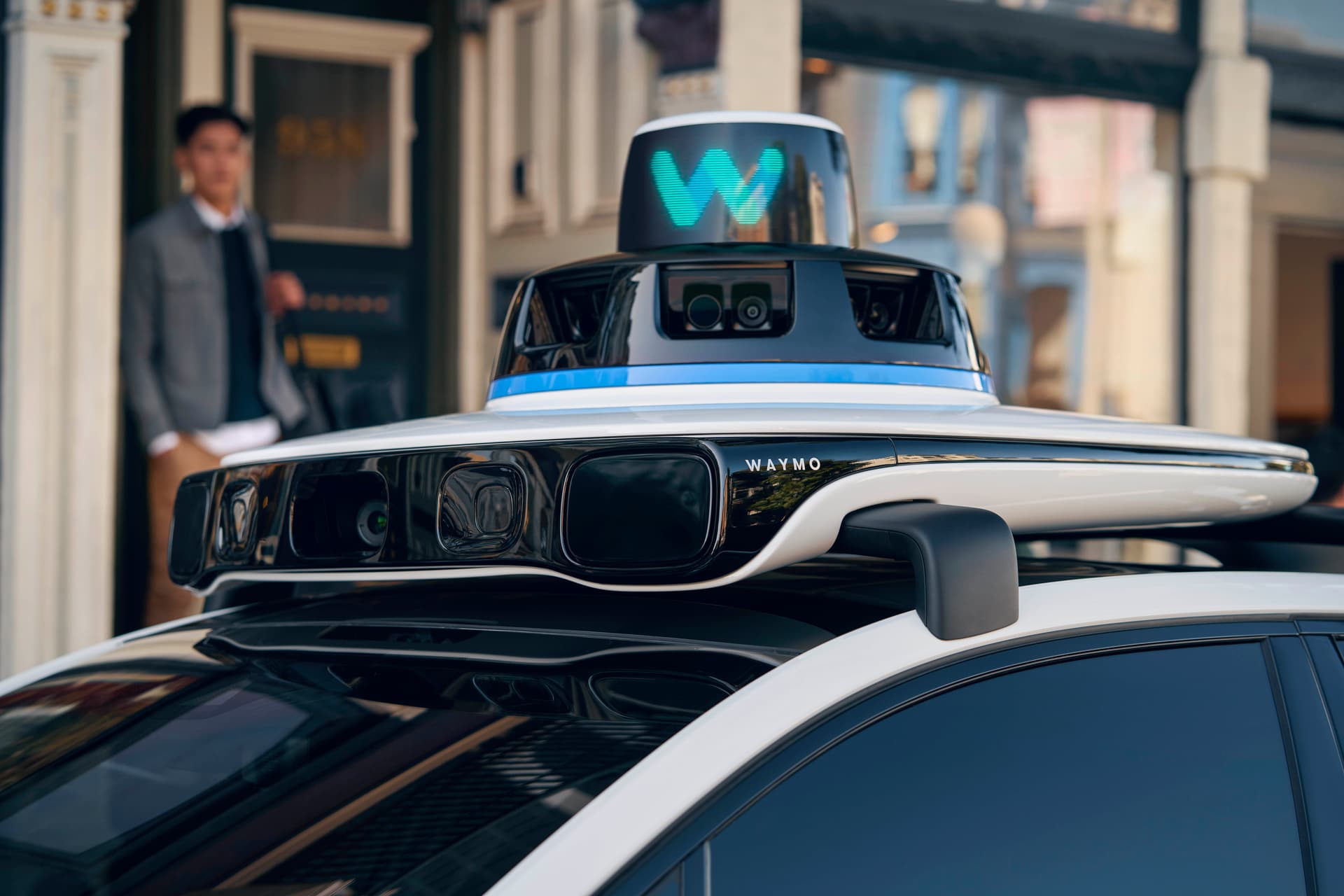 Conjunto de sensores lidar e câmeras do sistema autônomo da Waymo