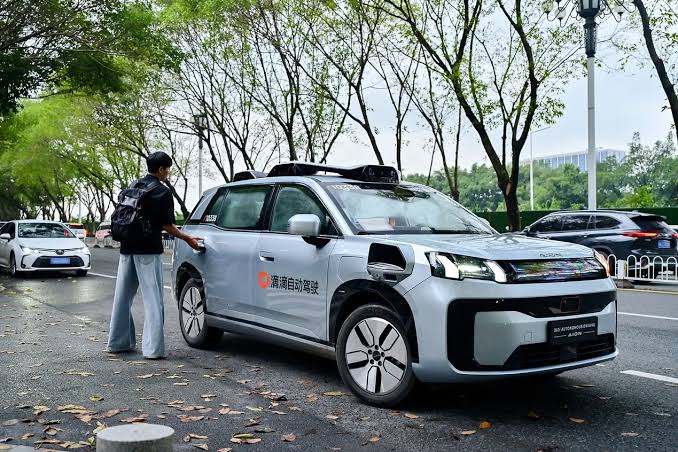 DiDi coloca novo Robotaxi R2 para rodar sem motorista em Pequim e Guangzhou